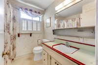 2260 Rowe Drive, Santa Rosa, CA 95403