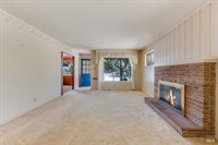 2260 Rowe Drive, Santa Rosa, CA 95403