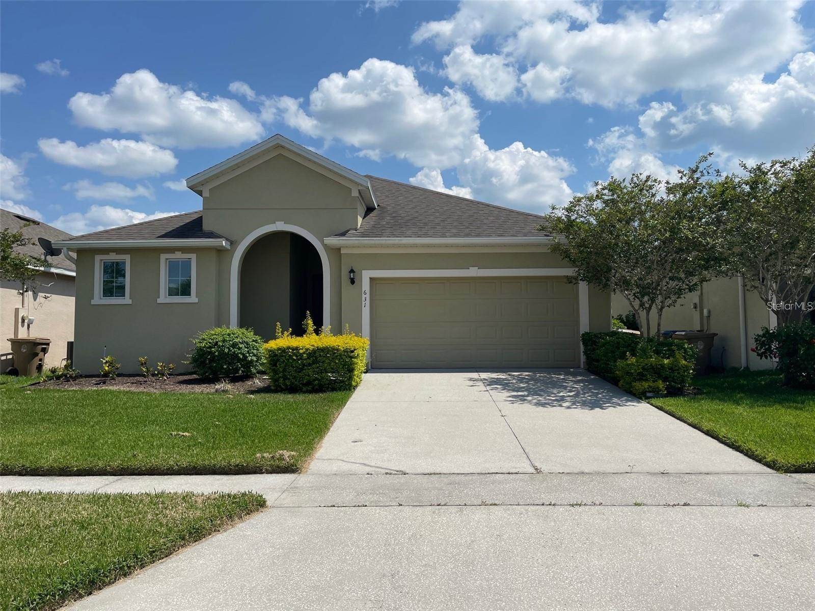 631 Star Magnolia Dr, Kissimmee, FL 34744