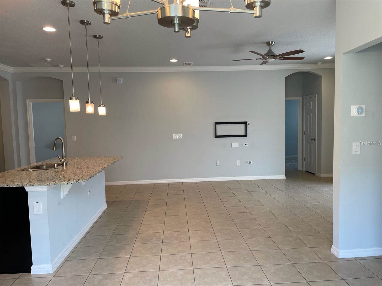 631 Star Magnolia Dr, Kissimmee, FL 34744