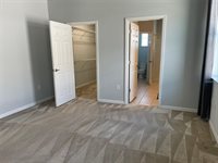 631 Star Magnolia Dr, Kissimmee, FL 34744