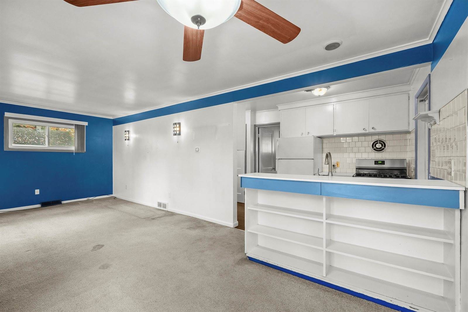 201 Beechwood Avenue, Houghton Lake, MI 48629