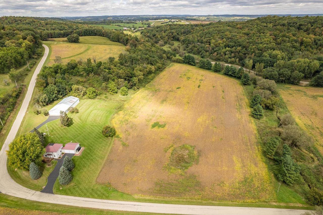 40.90+/- Kinnamon Road, Reedsburg, WI 53959