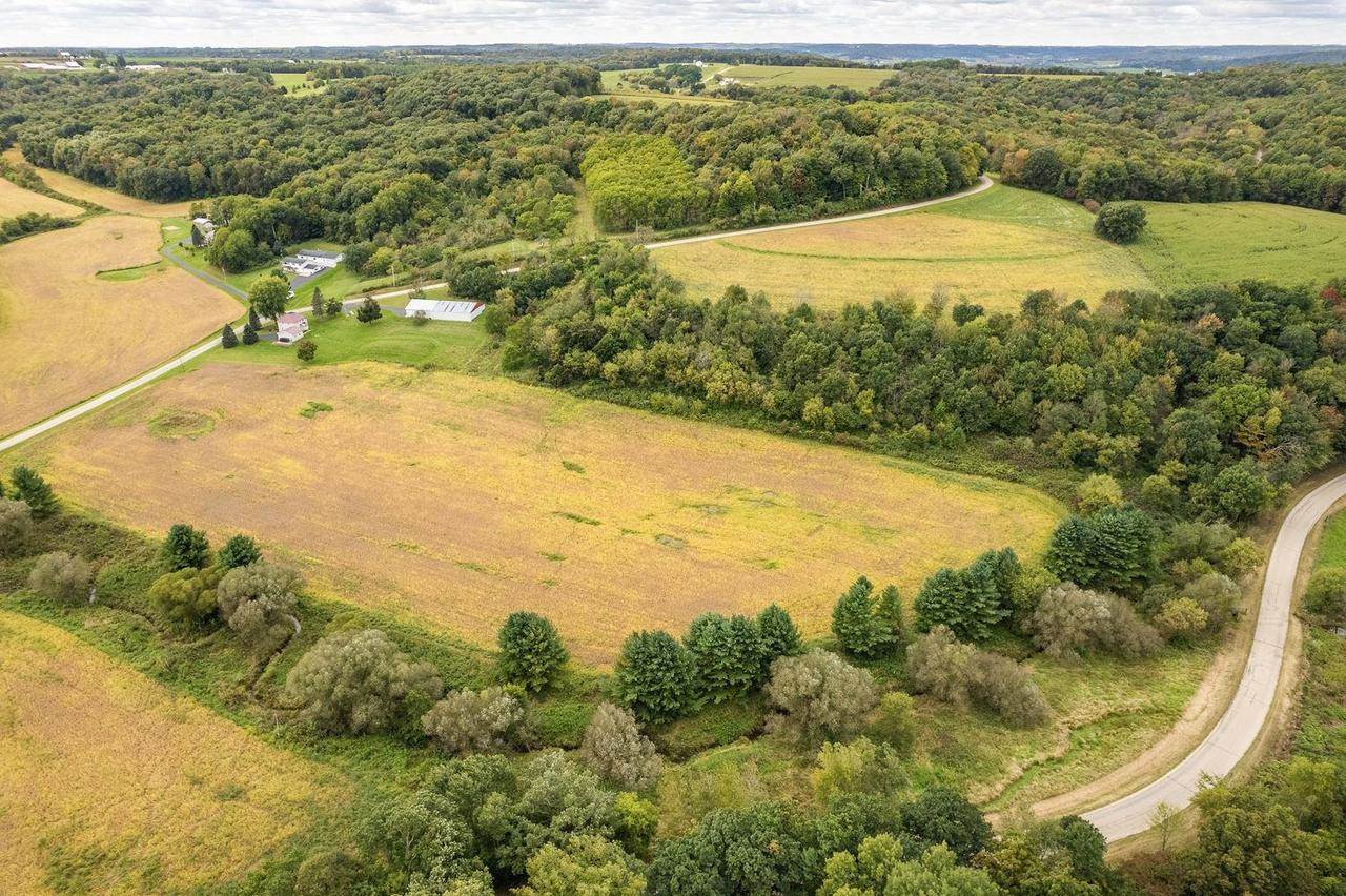 40.90+/- Kinnamon Road, Reedsburg, WI 53959