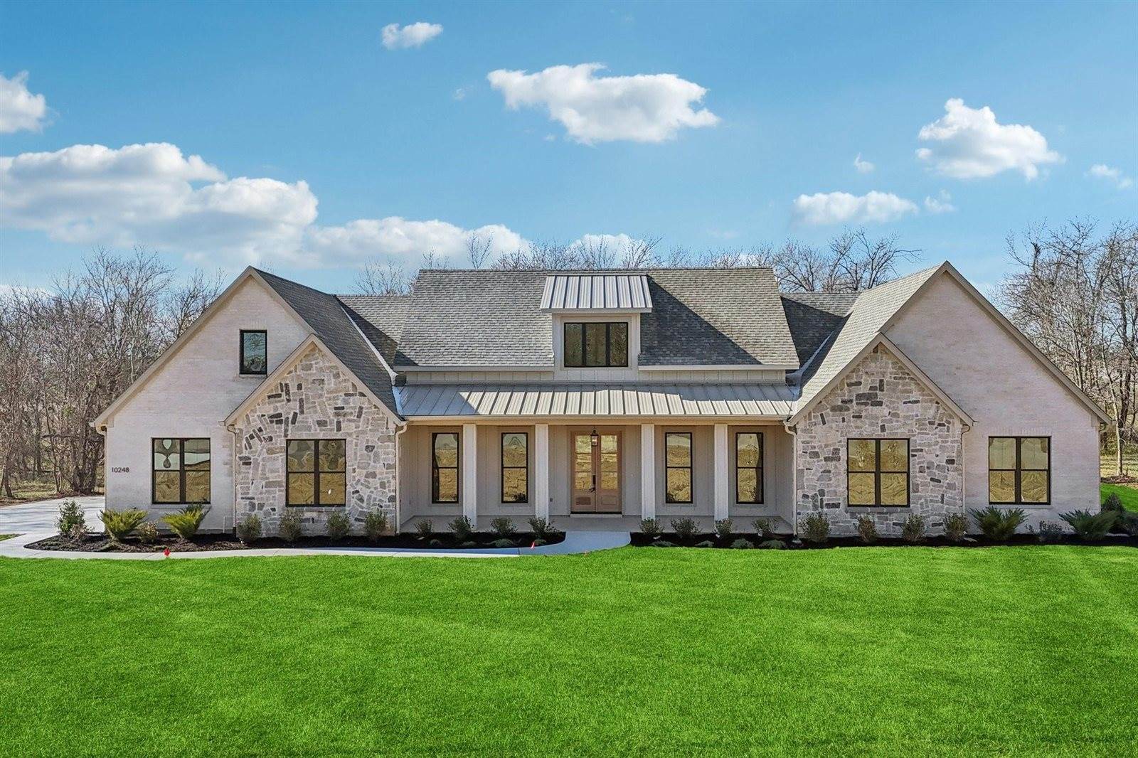 10248 Winding Branch, Chappell Hill, TX 77426