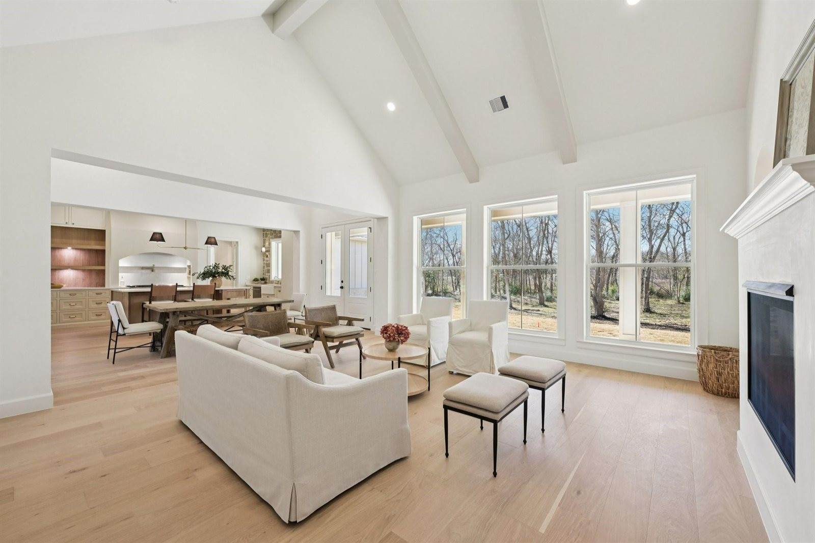 10248 Winding Branch, Chappell Hill, TX 77426