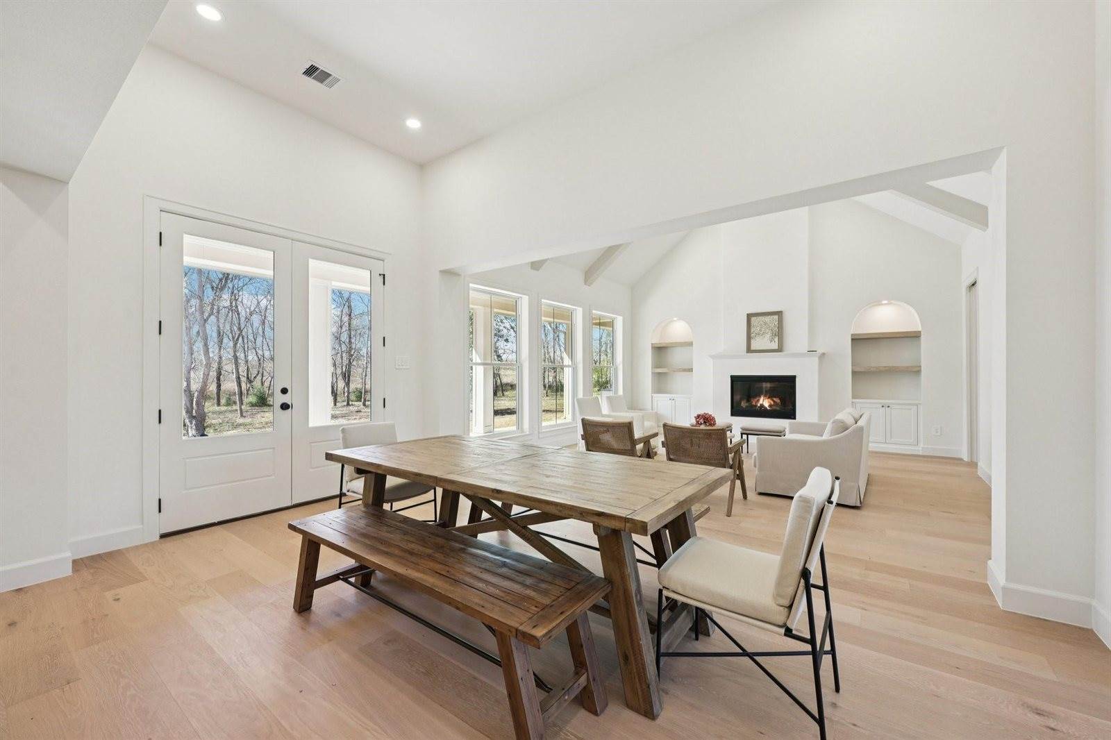 10248 Winding Branch, Chappell Hill, TX 77426