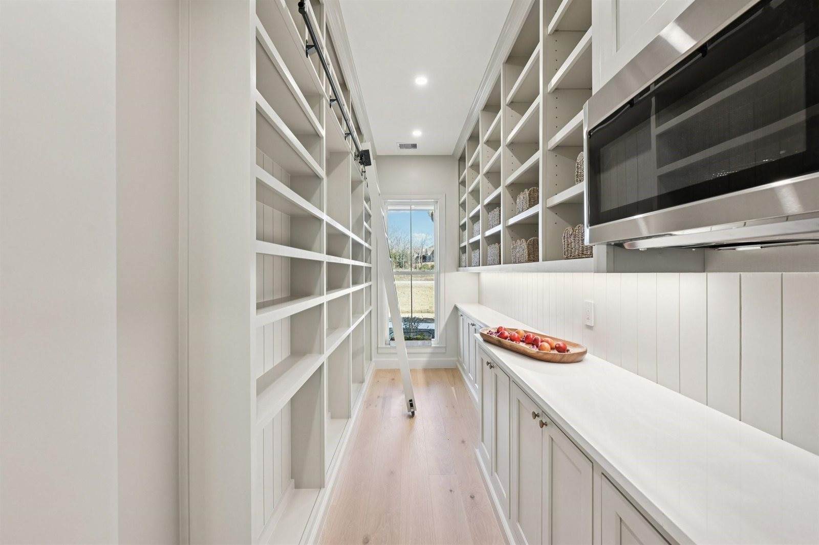 10248 Winding Branch, Chappell Hill, TX 77426