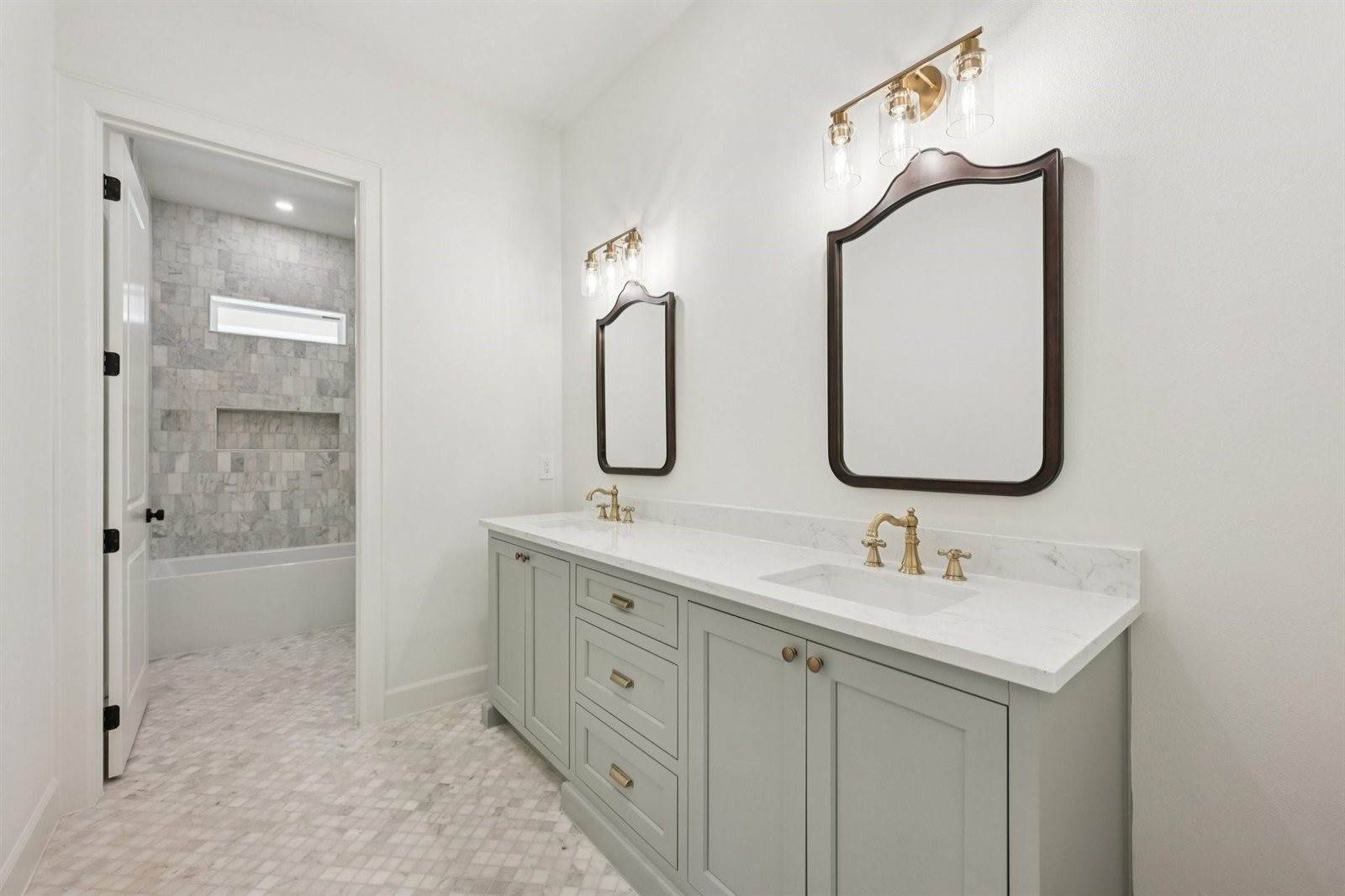 10248 Winding Branch, Chappell Hill, TX 77426