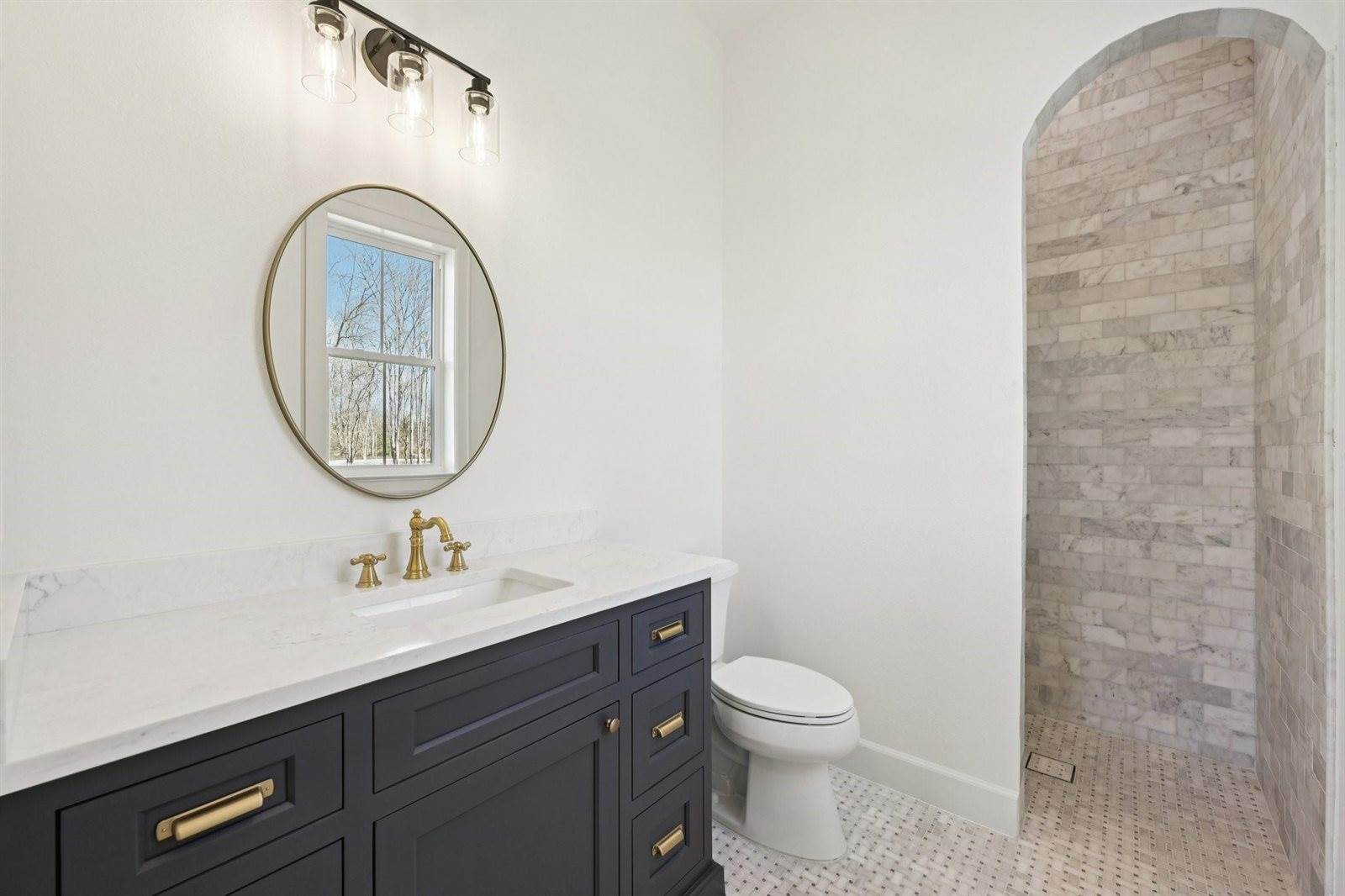 10248 Winding Branch, Chappell Hill, TX 77426