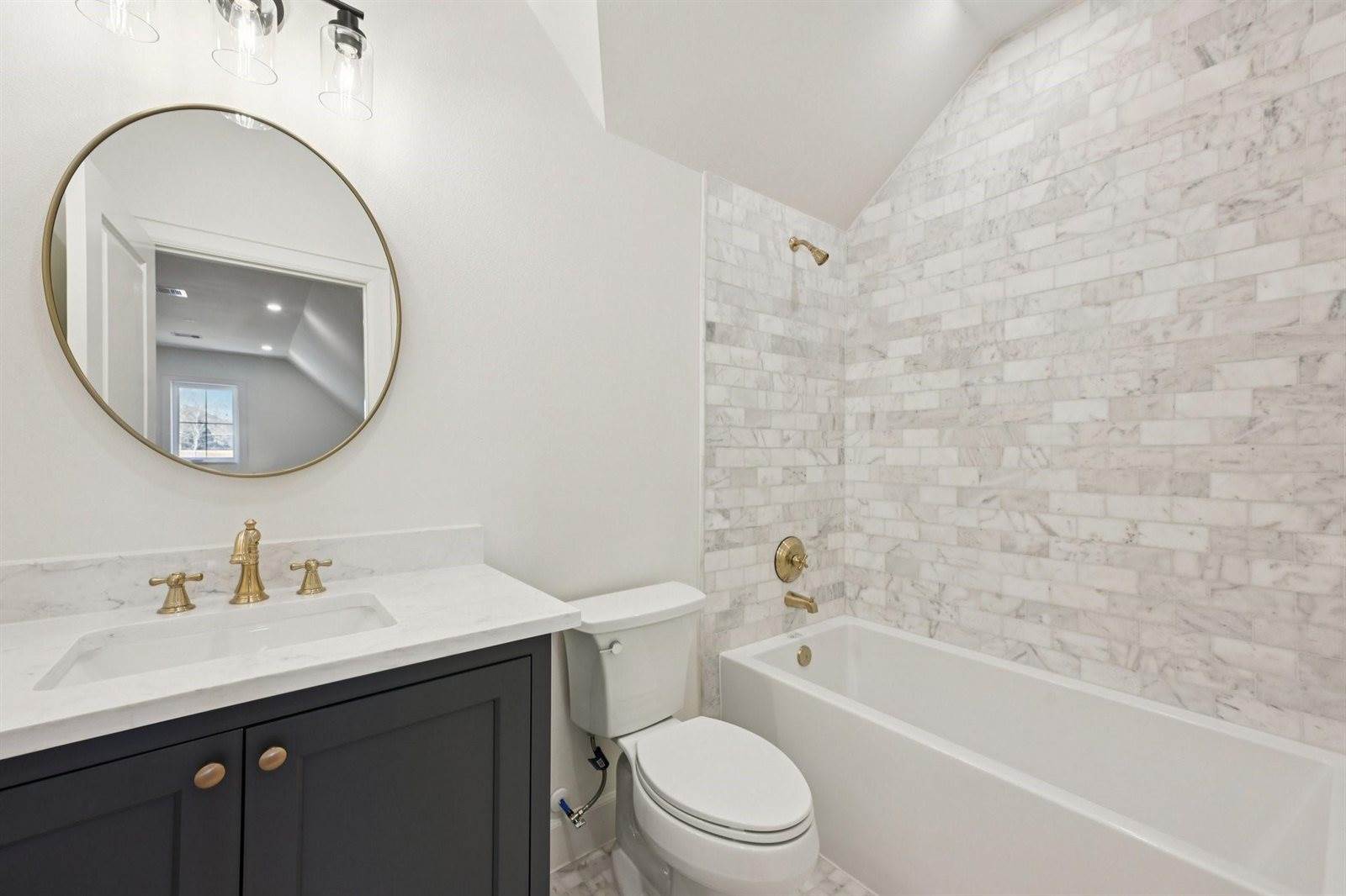 10248 Winding Branch, Chappell Hill, TX 77426