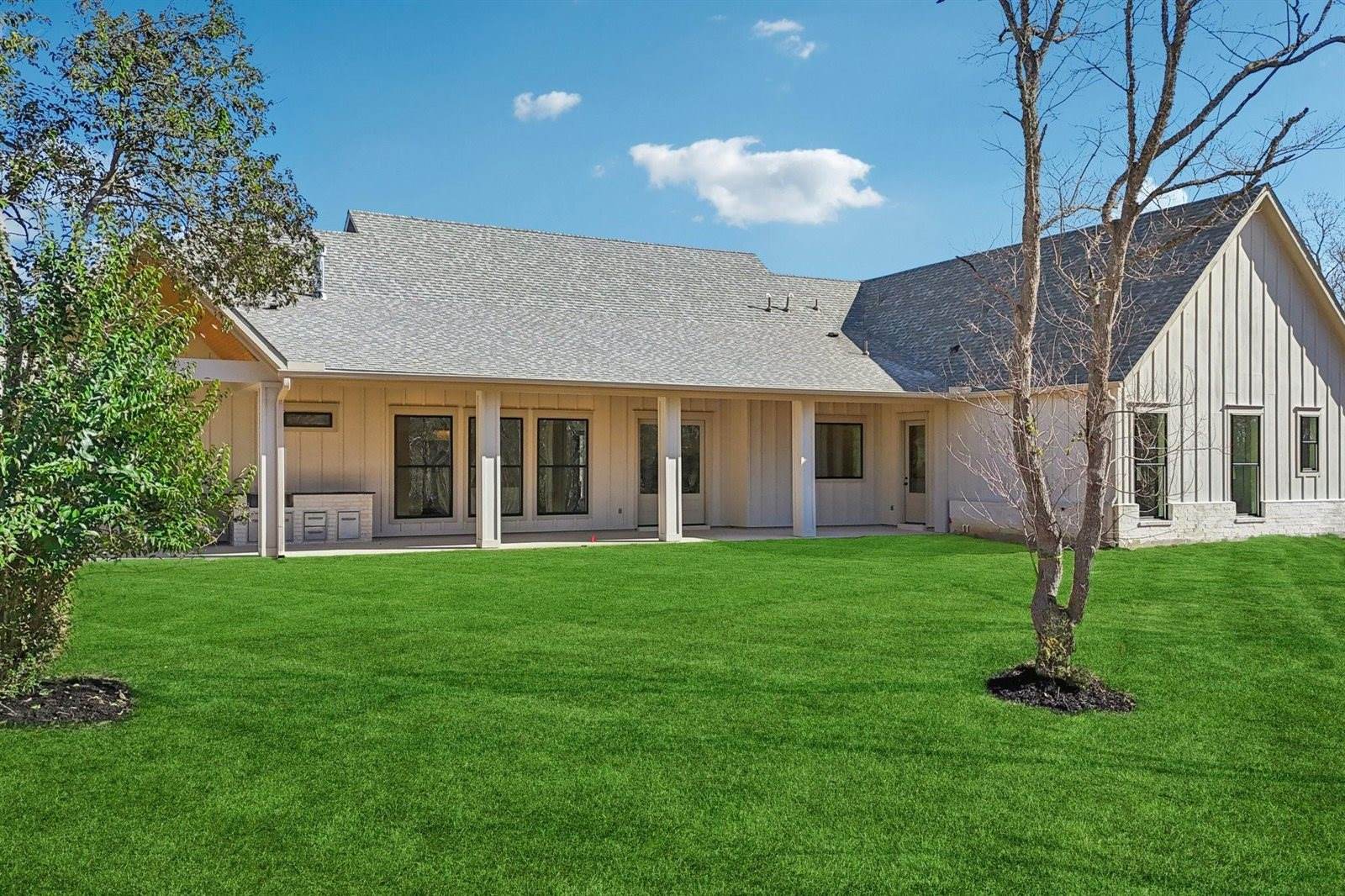 10248 Winding Branch, Chappell Hill, TX 77426