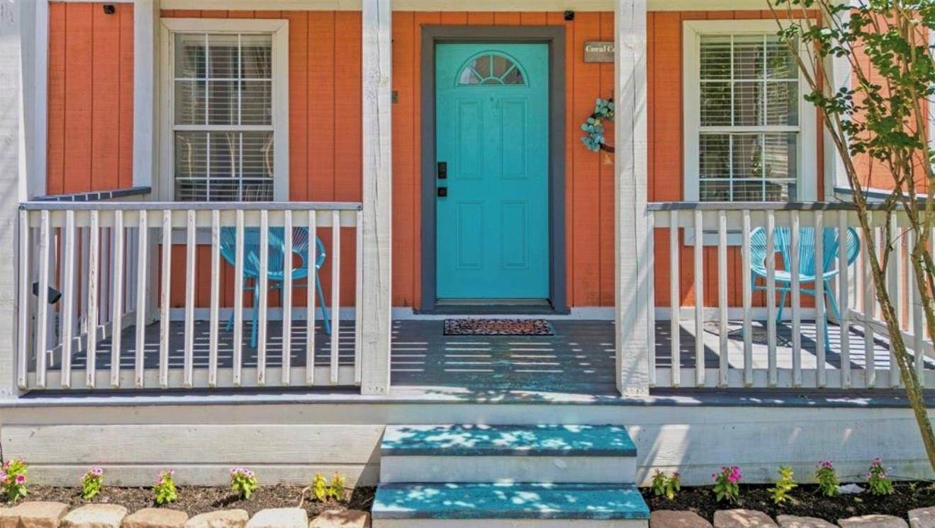 3905 Avenue L, Galveston, TX 77550