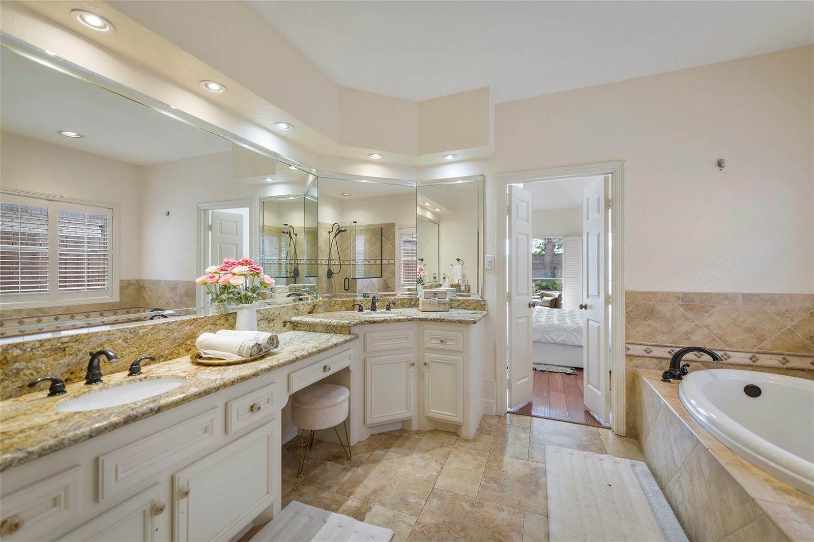 14311 Islandwoods Drive, Houston, TX 77095