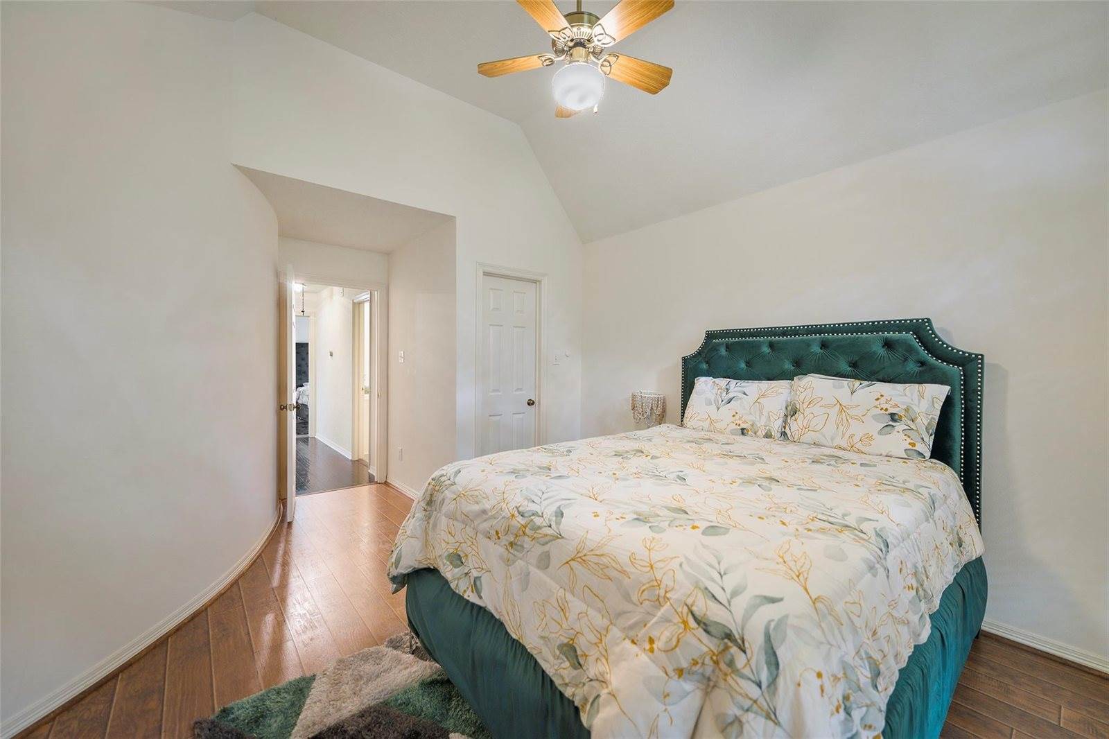 14311 Islandwoods Drive, Houston, TX 77095