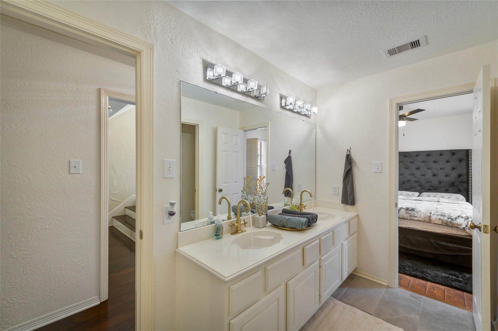 14311 Islandwoods Drive, Houston, TX 77095