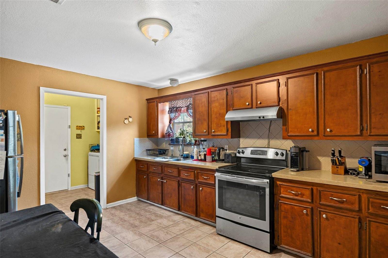 1131 West 22nd Street, Houston, TX 77008