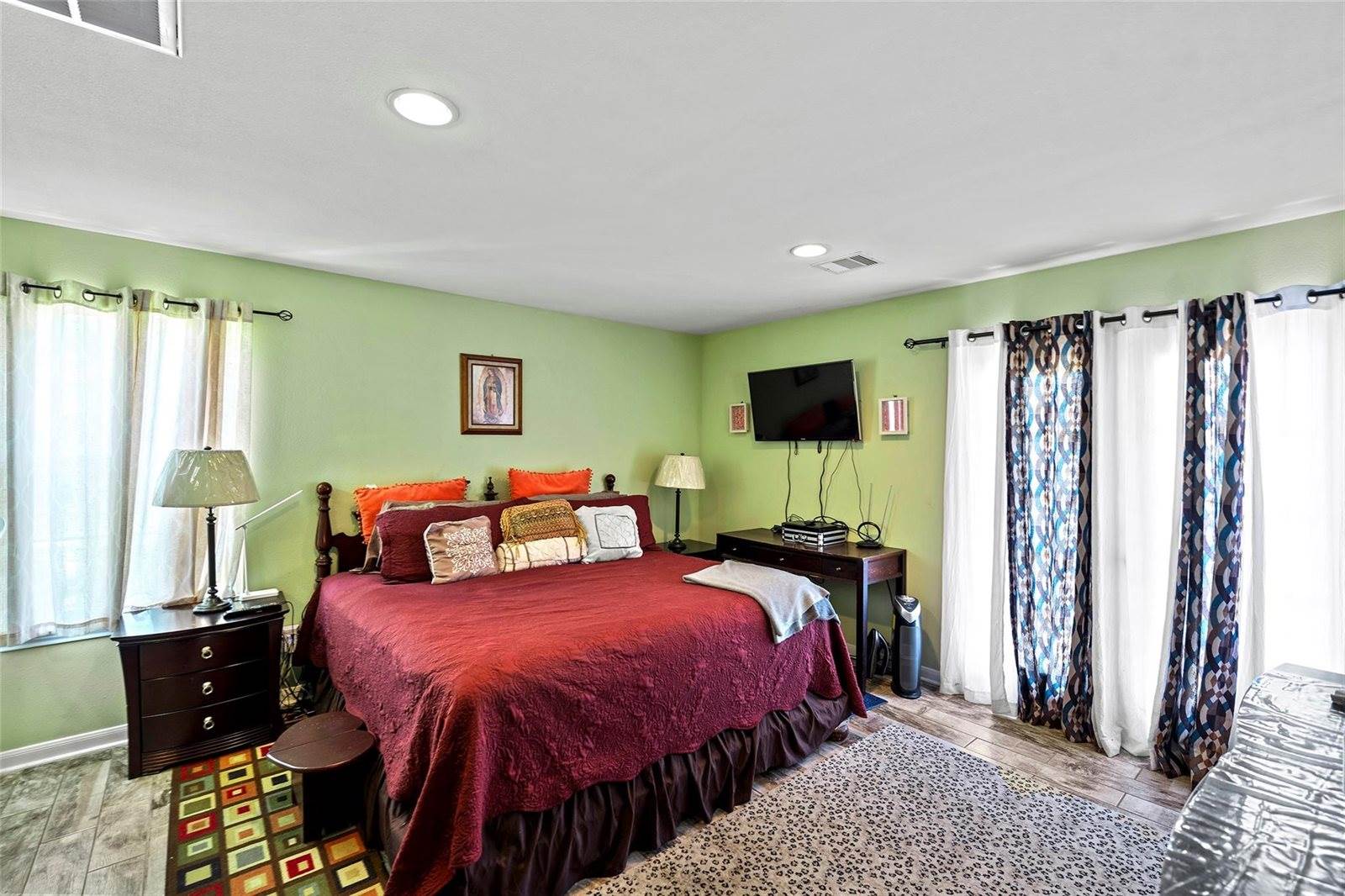 1131 West 22nd Street, Houston, TX 77008