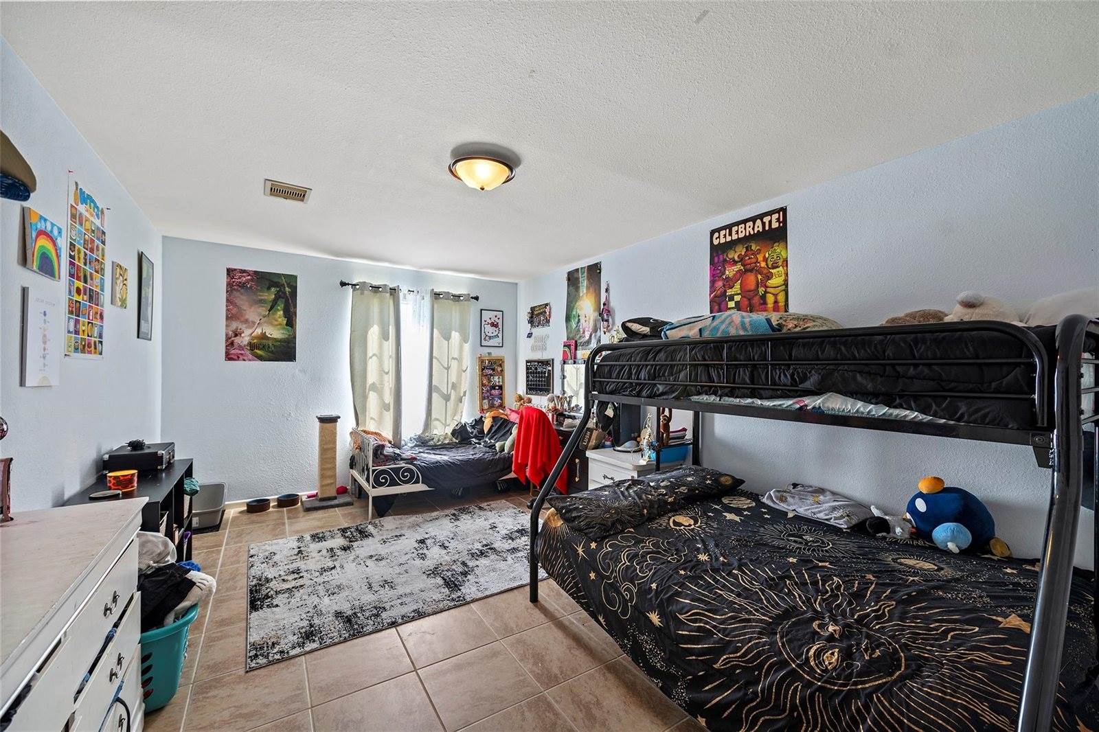 1131 West 22nd Street, Houston, TX 77008