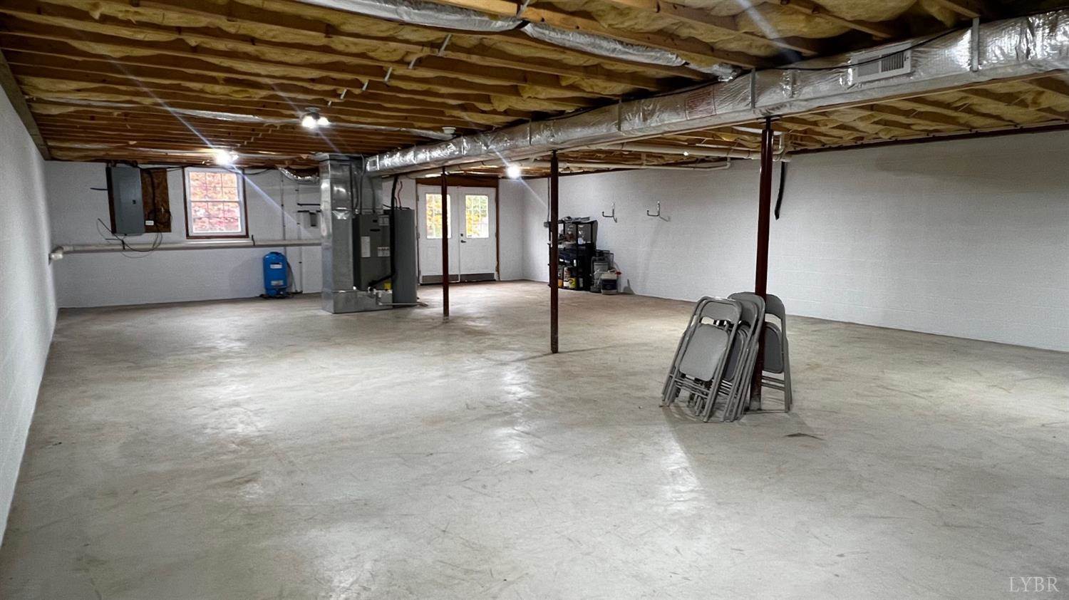 1453 Hummingbird Lane, Spout Spring, VA 24593