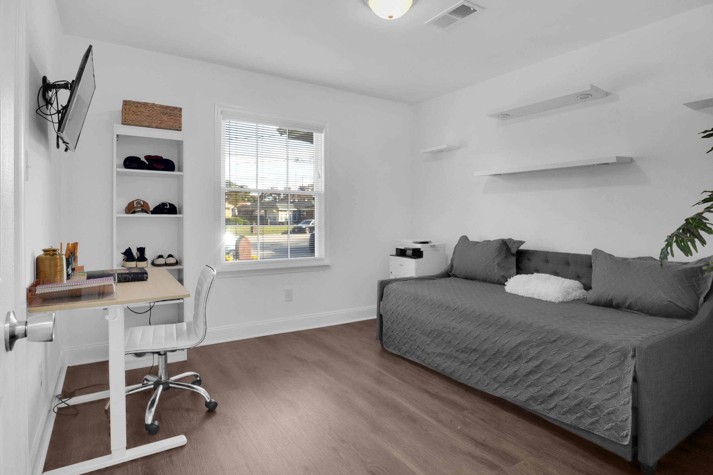 405 W. Baylor Ct., Chesapeake, VA 23324