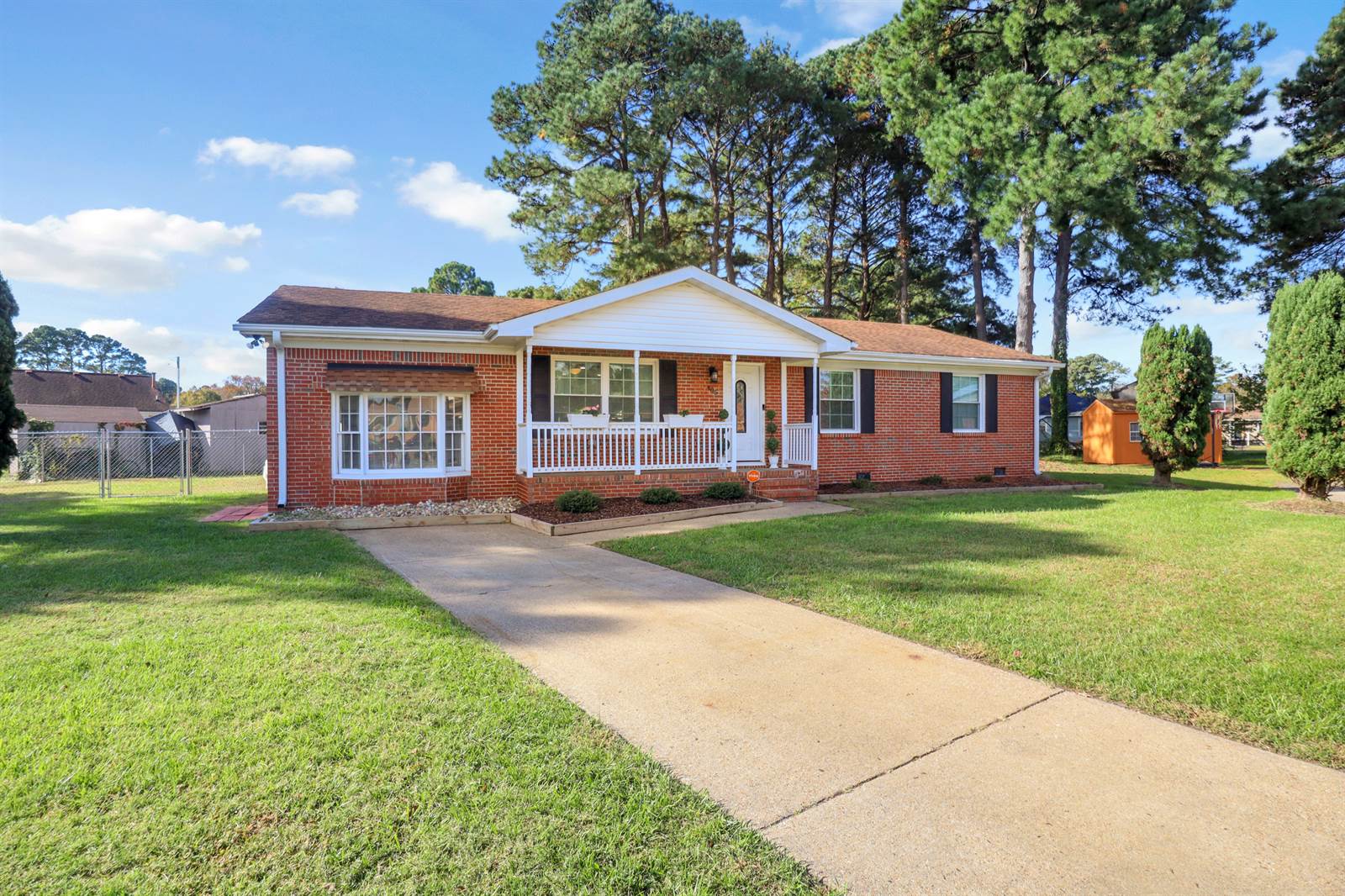 405 W. Baylor Ct., Chesapeake, VA 23324