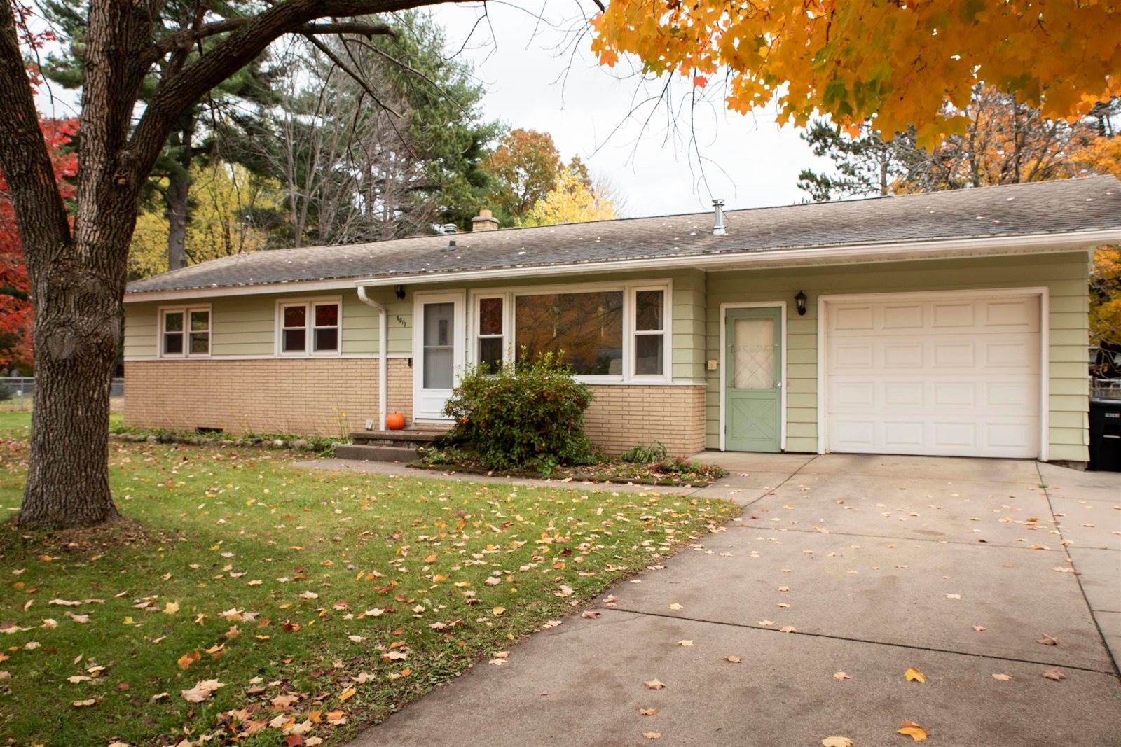 5813 Pine Park Street, Weston, WI 54476