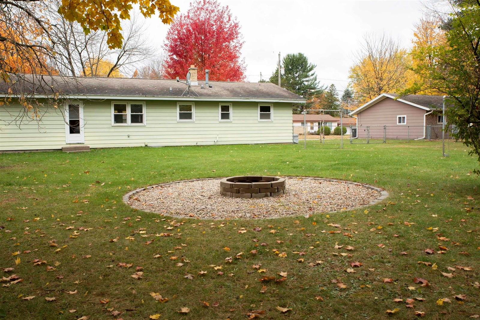 5813 Pine Park Street, Weston, WI 54476