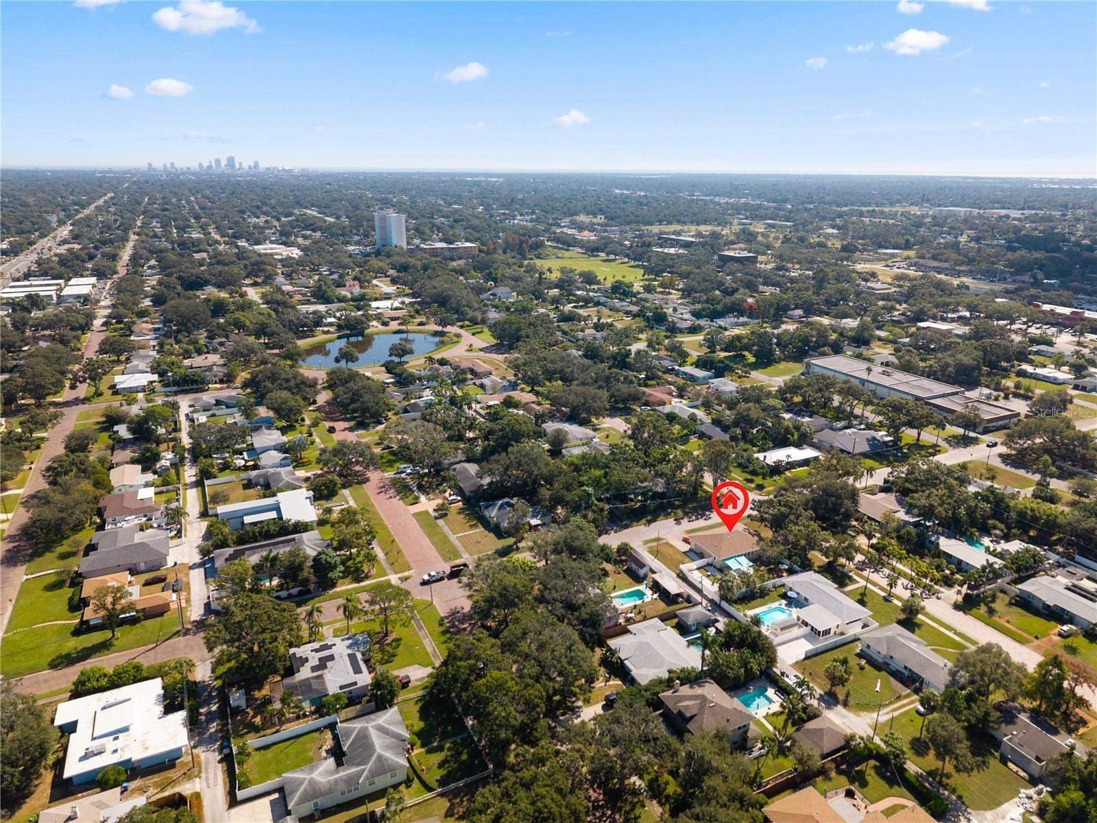 300 62ND Street North, Saint Petersburg, FL 33710