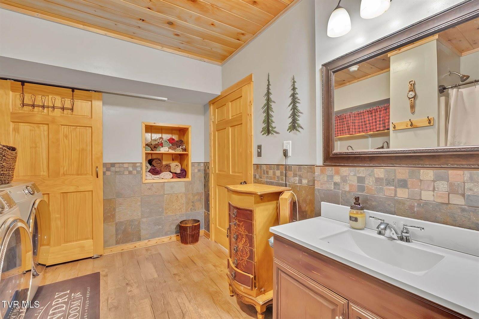 239 Old Lacy Hollow Road Road, Elizabethton, TN 37643