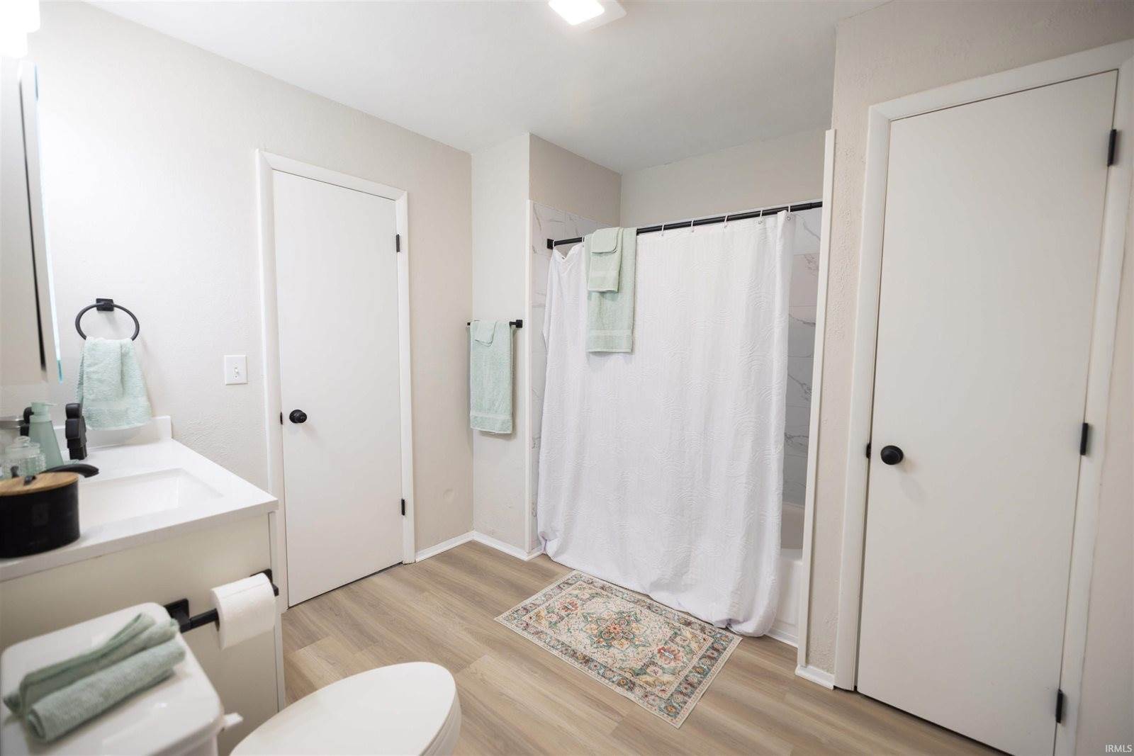 4001 S Whitney Road, Selma, IN 47383