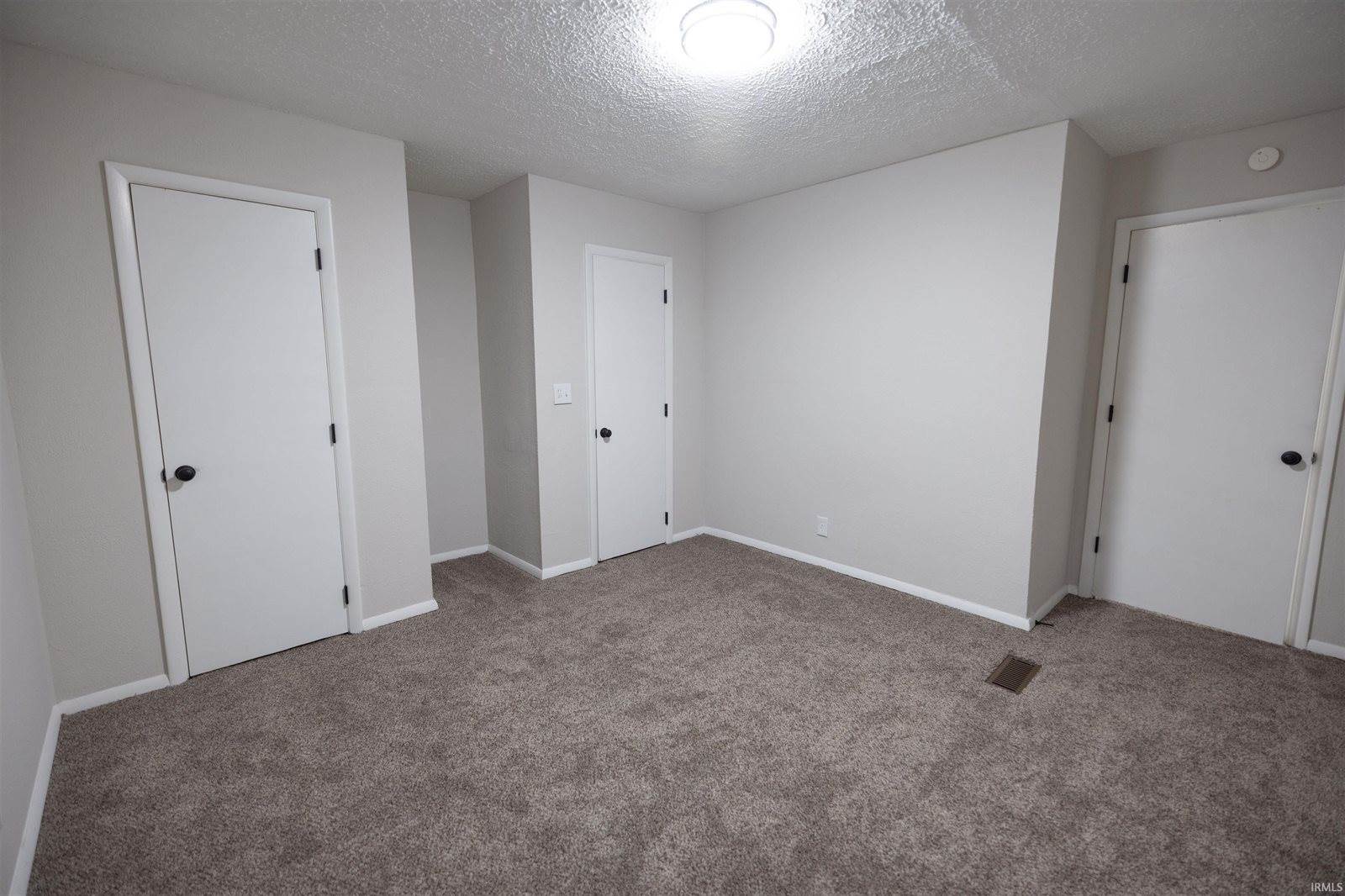 4001 S Whitney Road, Selma, IN 47383