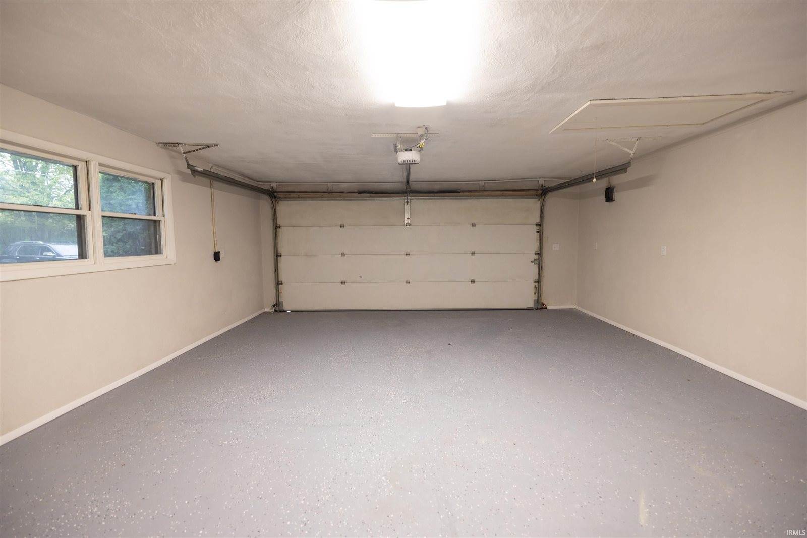 4001 S Whitney Road, Selma, IN 47383