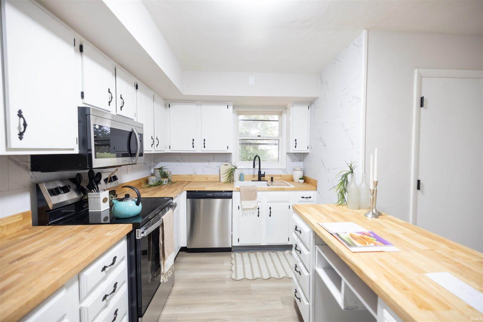 4001 S Whitney Road, Selma, IN 47383