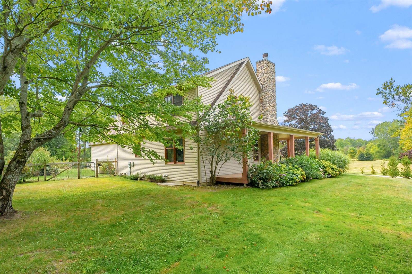 47727 West Baseline Road, Grand Junction, MI 49056