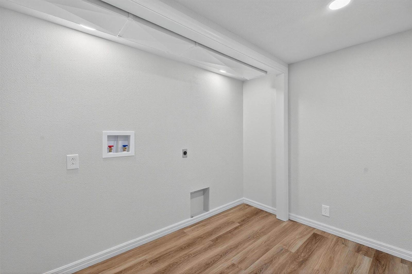 325 Washington Street, American Falls, ID 83211