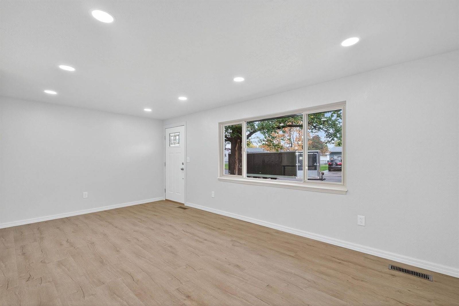 325 Washington Street, American Falls, ID 83211