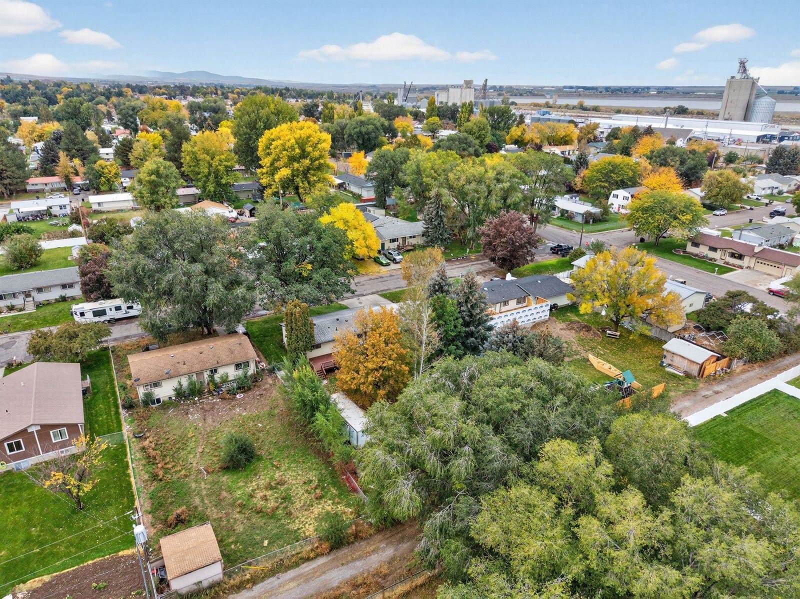 325 Washington Street, American Falls, ID 83211