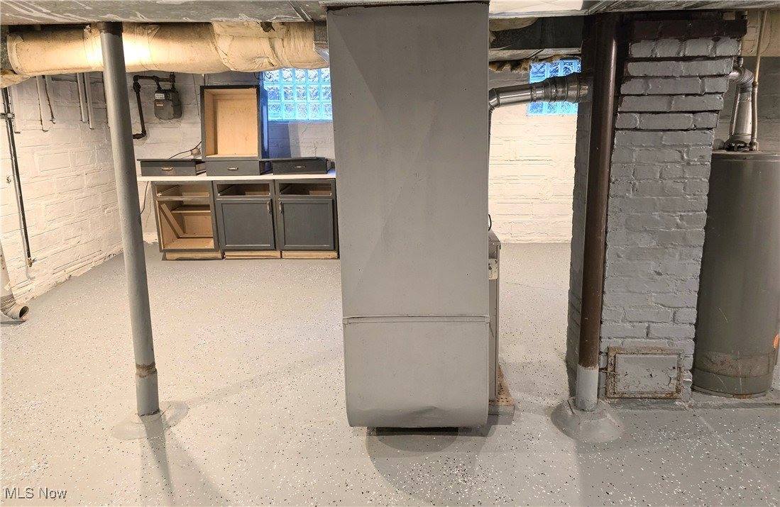 598 Cassius Avenue, Youngstown, OH 44505