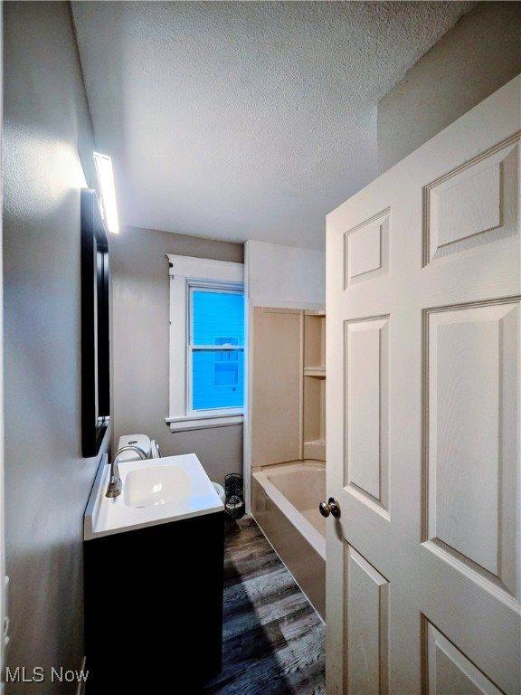 598 Cassius Avenue, Youngstown, OH 44505