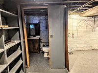 598 Cassius Avenue, Youngstown, OH 44505