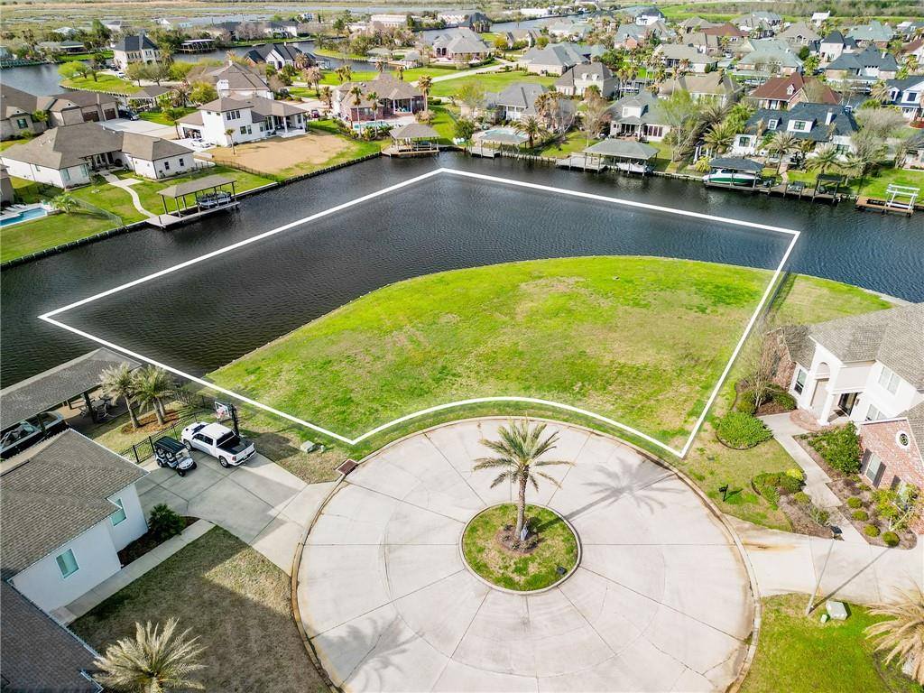 511 Logan Island Court, Slidell, LA 70458