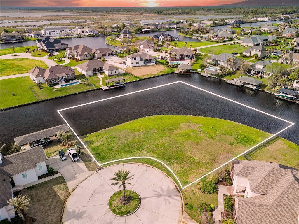 511 Logan Island Court, Slidell, LA 70458