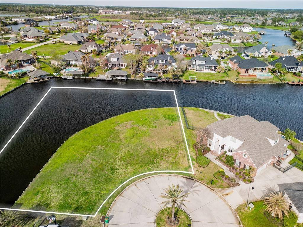 511 Logan Island Court, Slidell, LA 70458