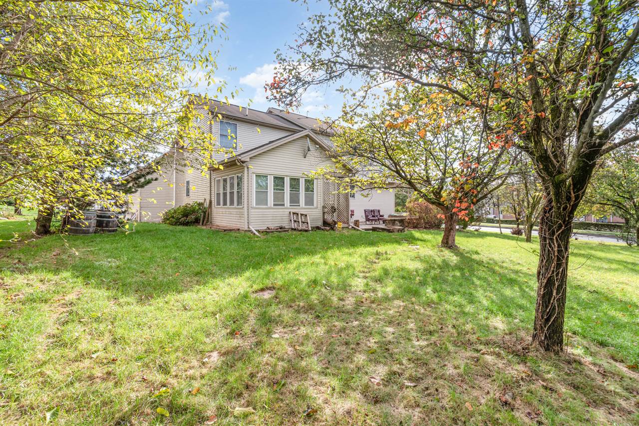 1501 Dalkeith Dr, Mechanicsburg, PA 17050