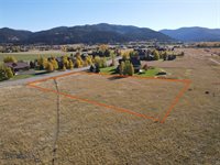 606 Hyalite View Drive, Bozeman, MT 59718