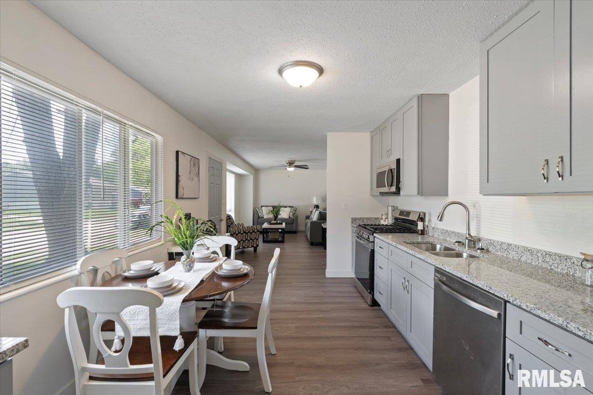 3518 West Garfield Street, Davenport, IA 52804