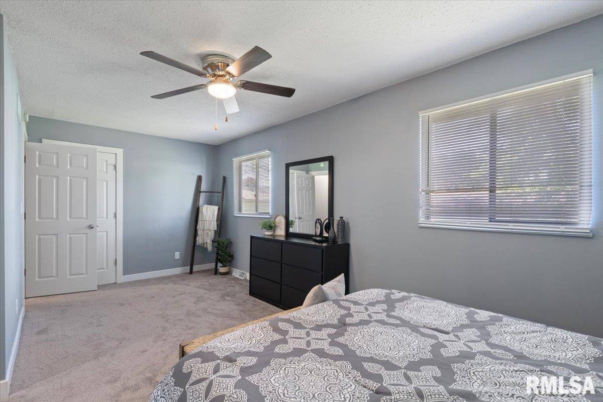 3518 West Garfield Street, Davenport, IA 52804