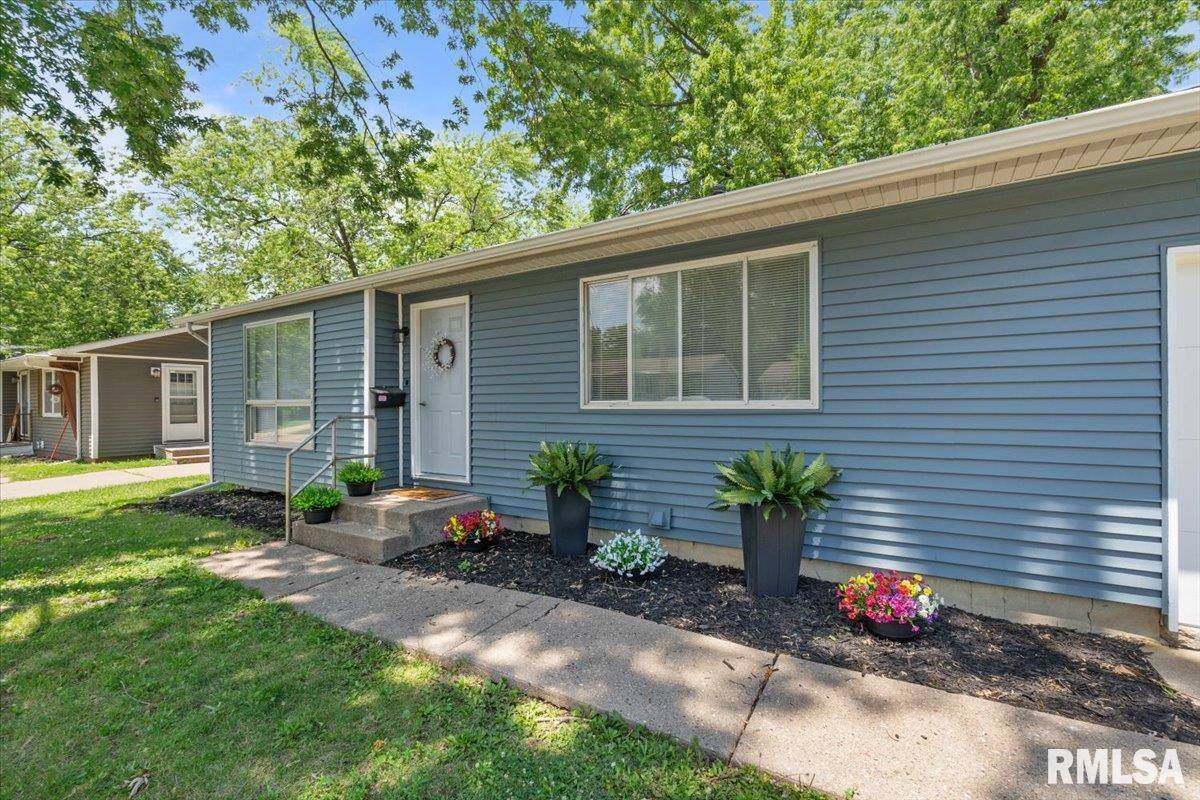 3518 West Garfield Street, Davenport, IA 52804