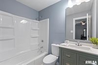 3518 West Garfield Street, Davenport, IA 52804